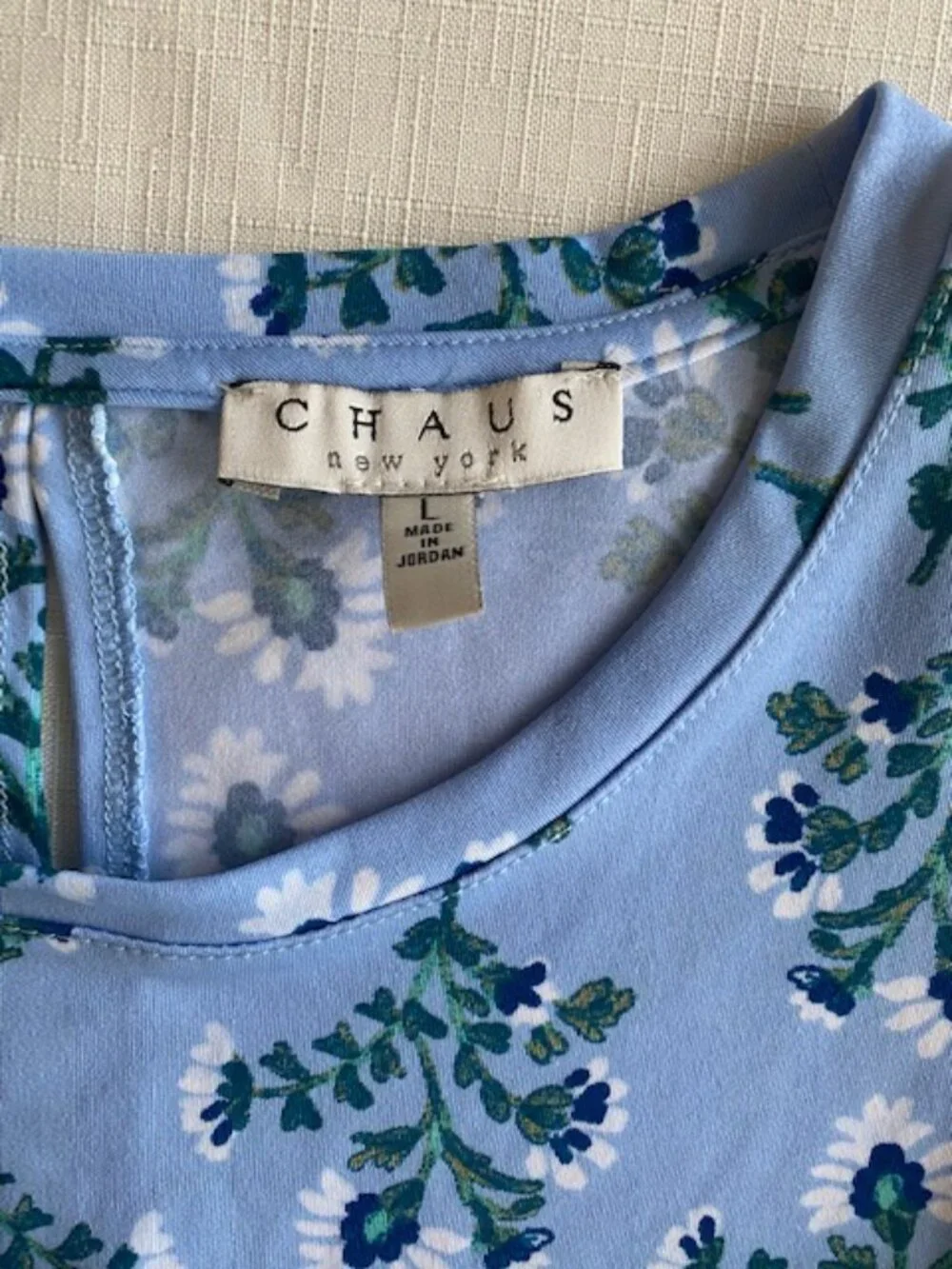 Chaus New York Woman's Floral Top Size L Blue Sleeveless Coastal Modern - Picture 2 of 4